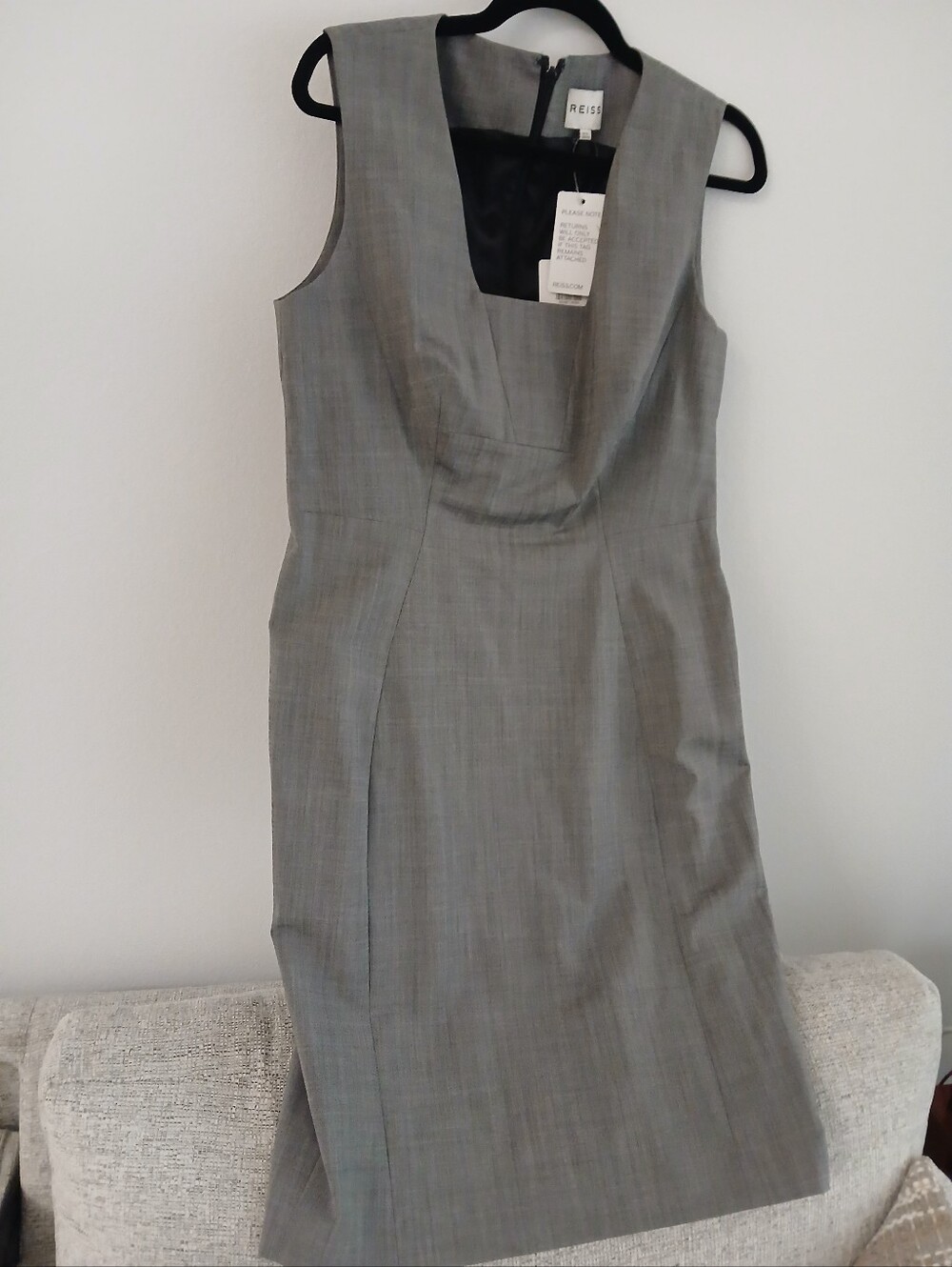 Reiss NWT Size US 10 Sleeveless Grey Sheath Dress. Ɛ189.00 US 218.22 Fully Lined